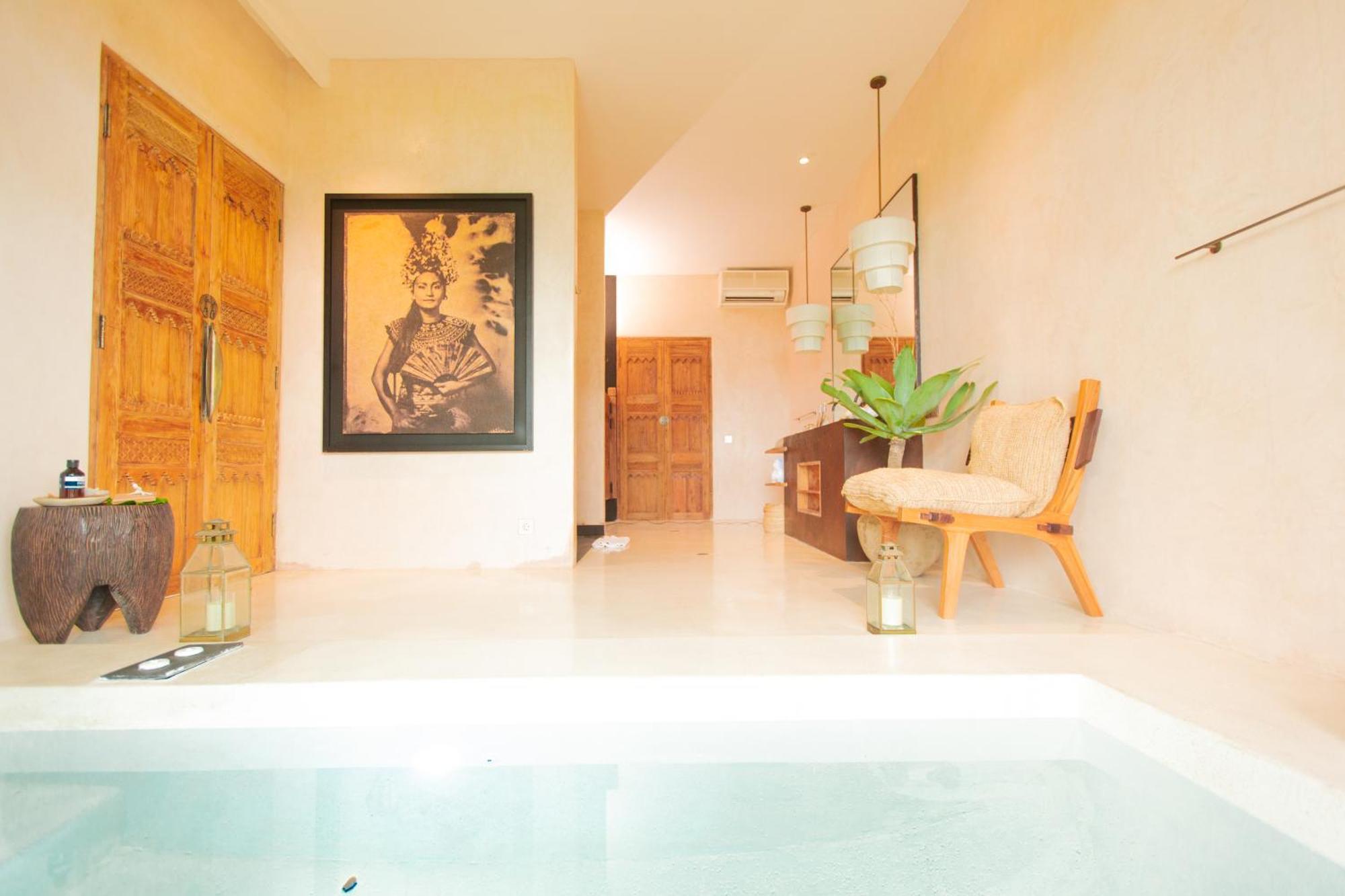 Oshom Bali At Nuanu Creative City Tanah Lot  Room photo